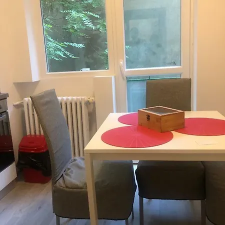 100 Sqm Central 2 Bedrooms Βουκουρέστι