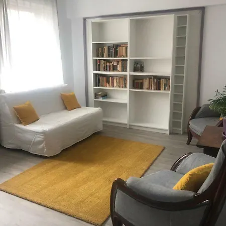 100 Sqm Central 2 Bedrooms Βουκουρέστι