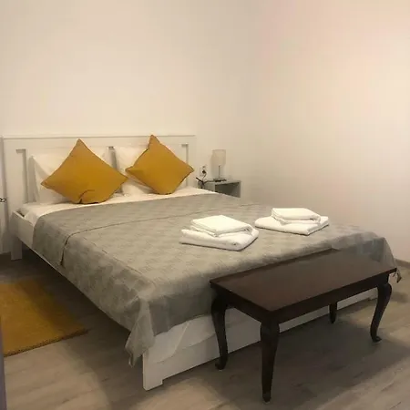 100 Sqm Central 2 Bedrooms